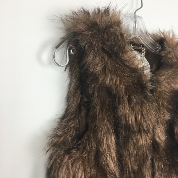 BB Dakota Gold Metal Studs Faux Leather Brown Faux Fur Vest Pockets Small NWT - Picture 7 of 16